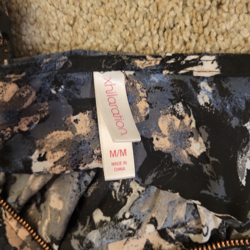 Flower patterned blouse - Picture 3 of 3